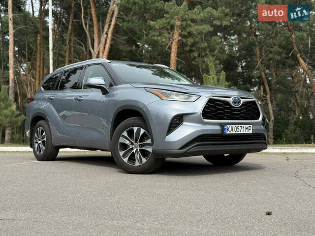 Тойота Хайлендер 2021 в Киеве на Automoto.ua Серый Тойота Хайлендер, объемом двигателя 2.49 л и пробегом 155 тыс. км за 39900 $, фото 45 на Automoto.ua