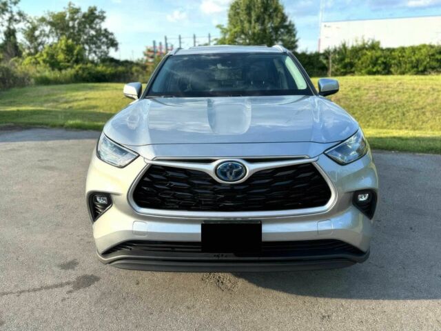 Сірий Тойота Хайлендер, об'ємом двигуна 2.4 л та пробігом 12 тис. км за 37100 $, фото 1 на Automoto.ua