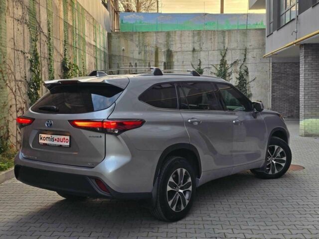 Серый Тойота Хайлендер, объемом двигателя 2.5 л и пробегом 30 тыс. км за 36999 $, фото 3 на Automoto.ua