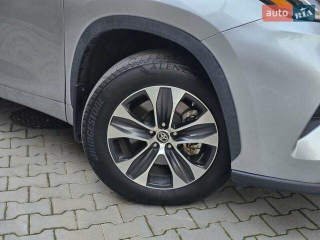 Серый Тойота Хайлендер, объемом двигателя 2.49 л и пробегом 30 тыс. км за 36999 $, фото 12 на Automoto.ua