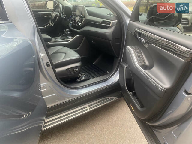 Сірий Тойота Хайлендер, об'ємом двигуна 2.49 л та пробігом 53 тис. км за 47000 $, фото 45 на Automoto.ua