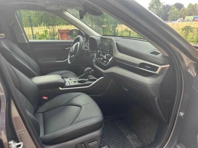 Серый Тойота Хайлендер, объемом двигателя 2.5 л и пробегом 53 тыс. км за 29999 $, фото 8 на Automoto.ua