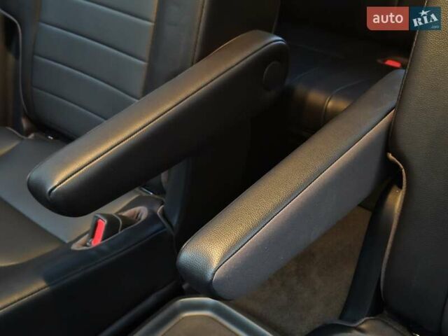 Серый Тойота Хайлендер, объемом двигателя 2.49 л и пробегом 30 тыс. км за 36999 $, фото 71 на Automoto.ua
