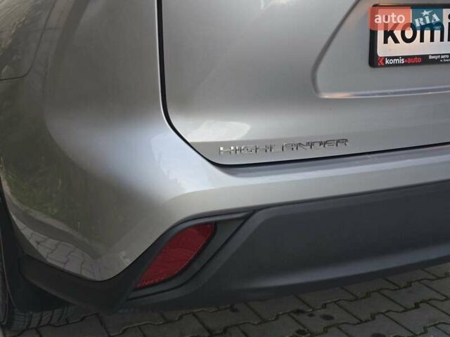 Серый Тойота Хайлендер, объемом двигателя 2.49 л и пробегом 30 тыс. км за 36999 $, фото 23 на Automoto.ua