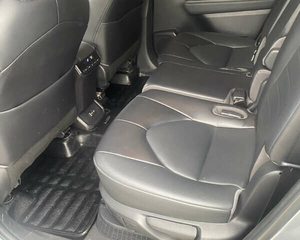 Сірий Тойота Хайлендер, об'ємом двигуна 2.49 л та пробігом 53 тис. км за 47000 $, фото 52 на Automoto.ua