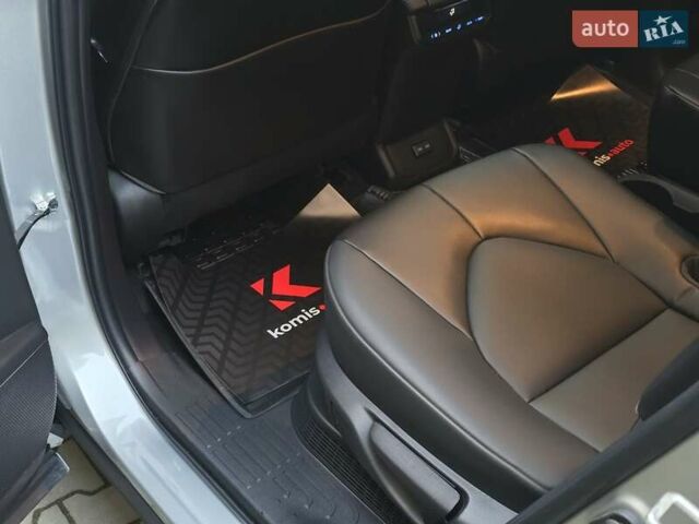 Серый Тойота Хайлендер, объемом двигателя 2.49 л и пробегом 30 тыс. км за 36999 $, фото 66 на Automoto.ua