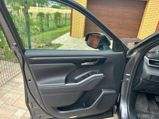 Серый Тойота Хайлендер, объемом двигателя 2.5 л и пробегом 53 тыс. км за 29999 $, фото 12 на Automoto.ua