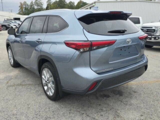 Серый Тойота Хайлендер, объемом двигателя 3.5 л и пробегом 21 тыс. км за 24000 $, фото 5 на Automoto.ua