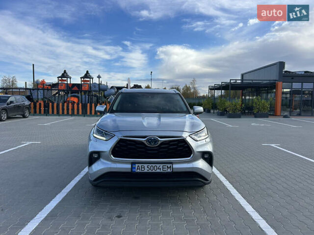 Сірий Тойота Хайлендер, об'ємом двигуна 2.49 л та пробігом 63 тис. км за 51500 $, фото 1 на Automoto.ua