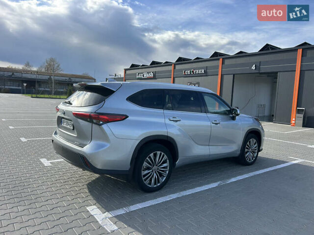 Сірий Тойота Хайлендер, об'ємом двигуна 2.49 л та пробігом 63 тис. км за 51500 $, фото 4 на Automoto.ua