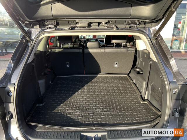 Сірий Тойота Хайлендер, об'ємом двигуна 2.5 л та пробігом 39 тис. км за 56148 $, фото 6 на Automoto.ua