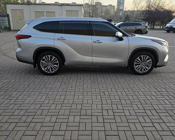 Серый Тойота Хайлендер, объемом двигателя 3.46 л и пробегом 13 тыс. км за 53500 $, фото 14 на Automoto.ua