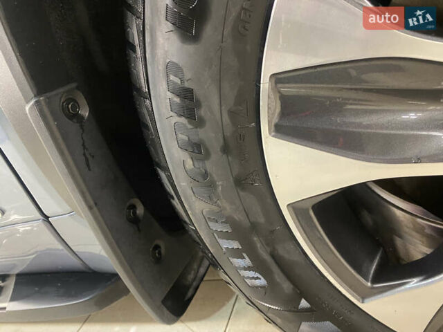 Сірий Тойота Хайлендер, об'ємом двигуна 2.49 л та пробігом 53 тис. км за 47000 $, фото 39 на Automoto.ua