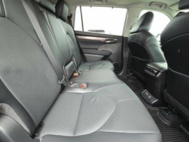 Серый Тойота Хайлендер, объемом двигателя 3.5 л и пробегом 21 тыс. км за 24000 $, фото 11 на Automoto.ua