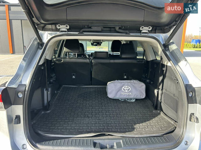 Сірий Тойота Хайлендер, об'ємом двигуна 2.49 л та пробігом 63 тис. км за 51500 $, фото 8 на Automoto.ua
