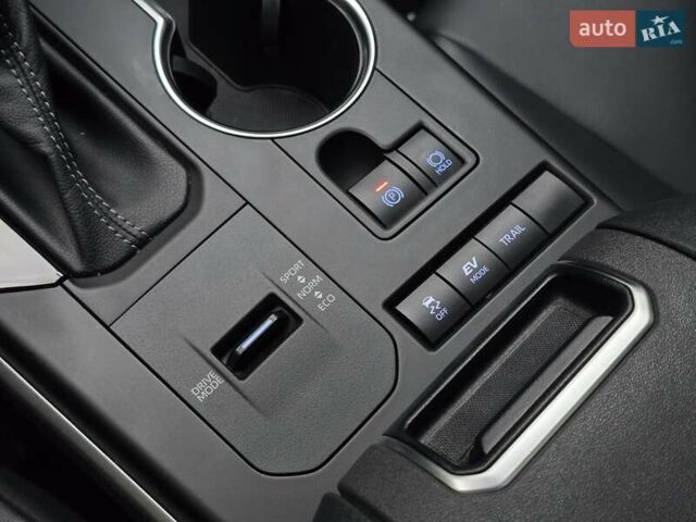 Серый Тойота Хайлендер, объемом двигателя 2.49 л и пробегом 30 тыс. км за 36999 $, фото 53 на Automoto.ua