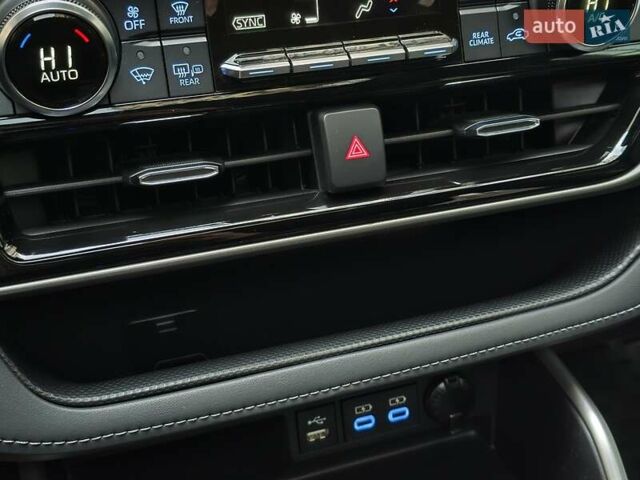 Серый Тойота Хайлендер, объемом двигателя 2.49 л и пробегом 30 тыс. км за 36999 $, фото 49 на Automoto.ua