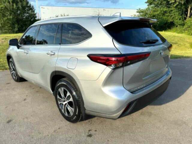 Сірий Тойота Хайлендер, об'ємом двигуна 2.4 л та пробігом 12 тис. км за 37100 $, фото 3 на Automoto.ua