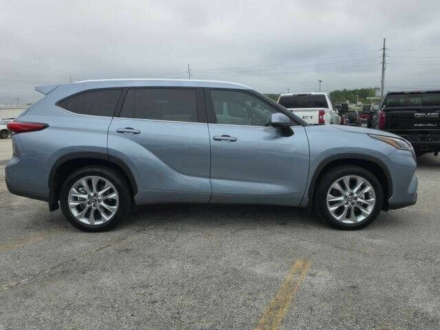 Серый Тойота Хайлендер, объемом двигателя 3.5 л и пробегом 21 тыс. км за 24000 $, фото 3 на Automoto.ua