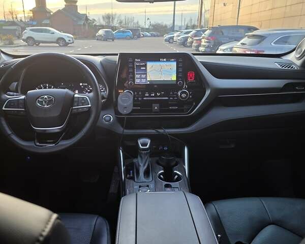 Серый Тойота Хайлендер, объемом двигателя 3.46 л и пробегом 13 тыс. км за 53500 $, фото 19 на Automoto.ua