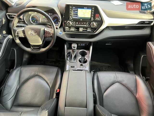 Серый Тойота Хайлендер, объемом двигателя 2.49 л и пробегом 39 тыс. км за 56053 $, фото 9 на Automoto.ua