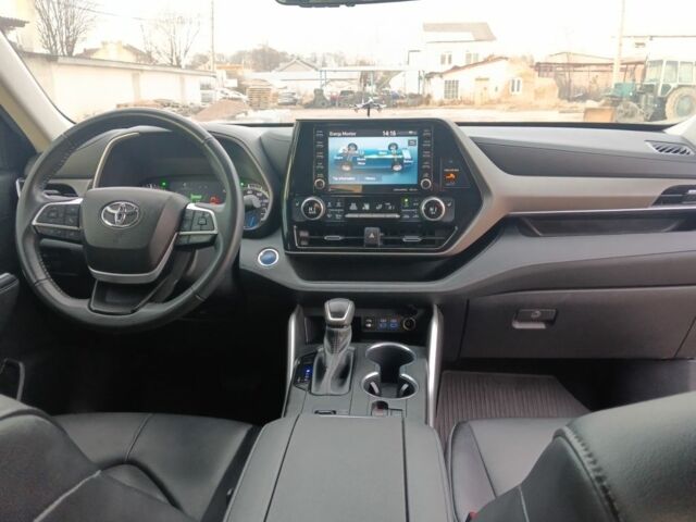 Серый Тойота Хайлендер, объемом двигателя 0 л и пробегом 80 тыс. км за 43000 $, фото 9 на Automoto.ua