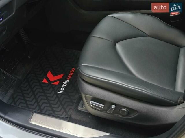 Серый Тойота Хайлендер, объемом двигателя 2.49 л и пробегом 30 тыс. км за 36999 $, фото 34 на Automoto.ua