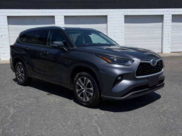 Сірий Тойота Хайлендер, об'ємом двигуна 2.5 л та пробігом 26 тис. км за 32000 $, фото 2 на Automoto.ua