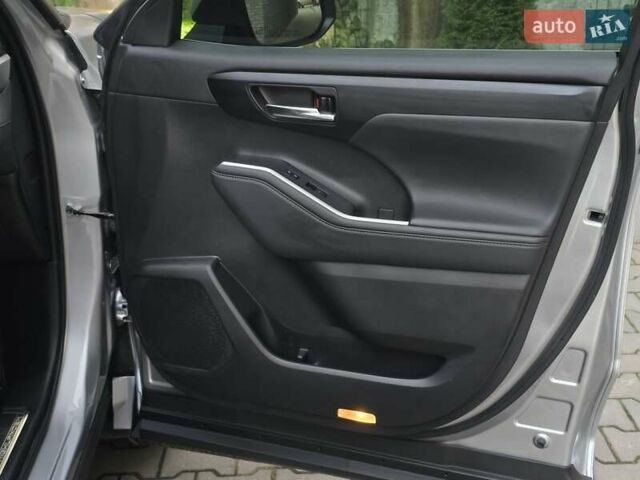 Серый Тойота Хайлендер, объемом двигателя 2.49 л и пробегом 30 тыс. км за 36999 $, фото 59 на Automoto.ua