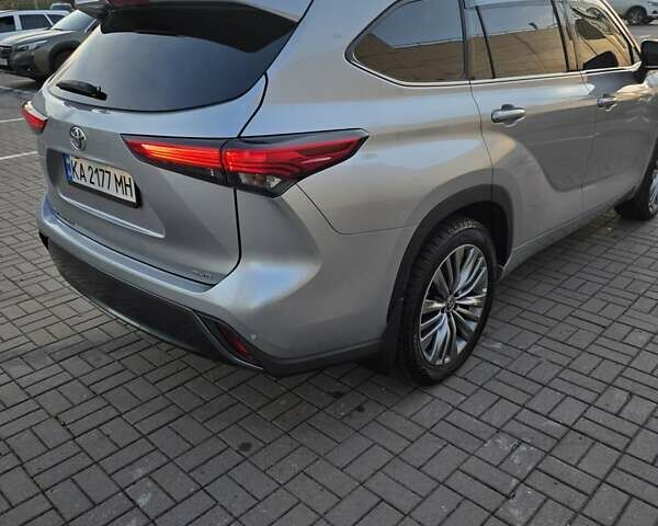 Серый Тойота Хайлендер, объемом двигателя 3.46 л и пробегом 13 тыс. км за 53500 $, фото 7 на Automoto.ua