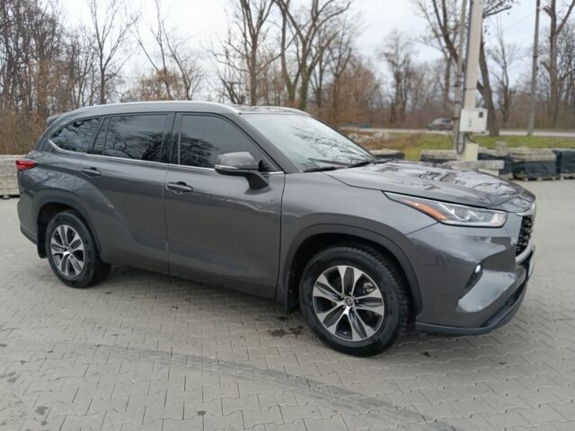 Серый Тойота Хайлендер, объемом двигателя 0 л и пробегом 80 тыс. км за 43000 $, фото 4 на Automoto.ua