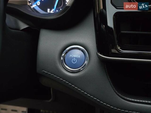 Серый Тойота Хайлендер, объемом двигателя 2.49 л и пробегом 30 тыс. км за 36999 $, фото 46 на Automoto.ua