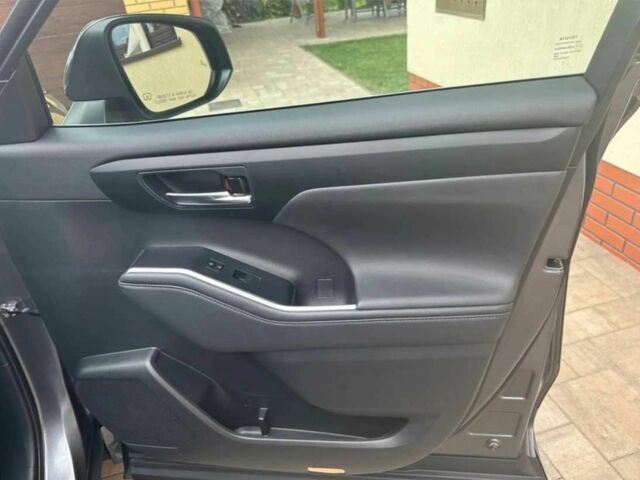 Серый Тойота Хайлендер, объемом двигателя 2.5 л и пробегом 53 тыс. км за 29999 $, фото 10 на Automoto.ua