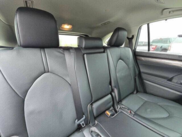 Серый Тойота Хайлендер, объемом двигателя 3.5 л и пробегом 21 тыс. км за 24000 $, фото 10 на Automoto.ua