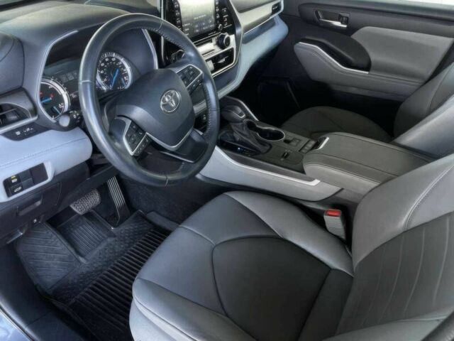 Сірий Тойота Хайлендер, об'ємом двигуна 2.5 л та пробігом 26 тис. км за 32000 $, фото 8 на Automoto.ua