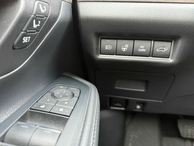 Серый Тойота Хайлендер, объемом двигателя 2.5 л и пробегом 32 тыс. км за 69500 $, фото 20 на Automoto.ua