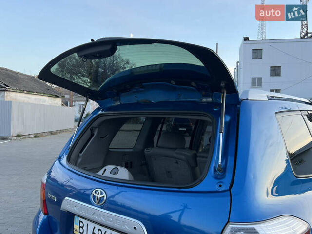 Синий Тойота Хайлендер, объемом двигателя 3.5 л и пробегом 196 тыс. км за 13000 $, фото 79 на Automoto.ua