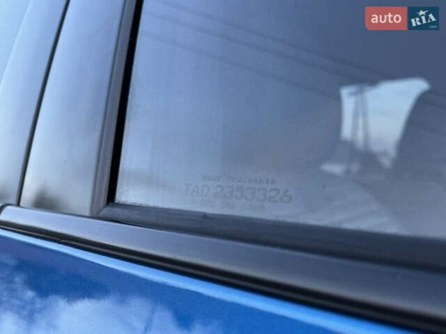 Синий Тойота Хайлендер, объемом двигателя 3.5 л и пробегом 196 тыс. км за 13000 $, фото 40 на Automoto.ua