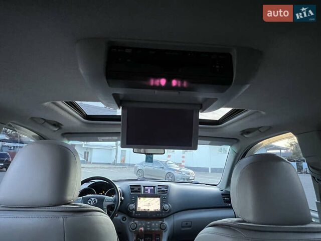 Синий Тойота Хайлендер, объемом двигателя 3.5 л и пробегом 196 тыс. км за 13000 $, фото 71 на Automoto.ua