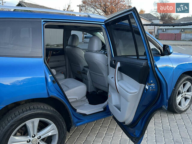 Синий Тойота Хайлендер, объемом двигателя 3.5 л и пробегом 196 тыс. км за 13000 $, фото 80 на Automoto.ua