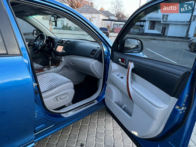 Синий Тойота Хайлендер, объемом двигателя 3.5 л и пробегом 196 тыс. км за 13000 $, фото 83 на Automoto.ua