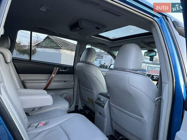 Синий Тойота Хайлендер, объемом двигателя 3.5 л и пробегом 196 тыс. км за 13000 $, фото 82 на Automoto.ua