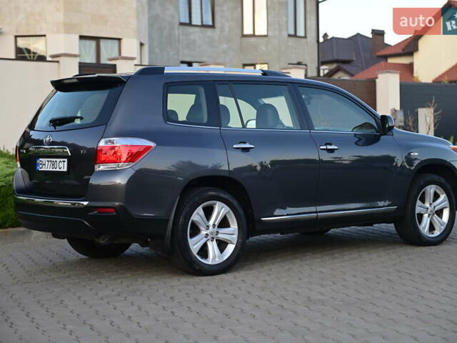 Синий Тойота Хайлендер, объемом двигателя 3.5 л и пробегом 241 тыс. км за 18500 $, фото 13 на Automoto.ua