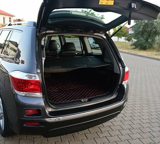 Синий Тойота Хайлендер, объемом двигателя 3.5 л и пробегом 241 тыс. км за 18500 $, фото 29 на Automoto.ua