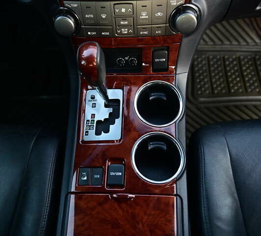 Синий Тойота Хайлендер, объемом двигателя 3.5 л и пробегом 241 тыс. км за 18500 $, фото 22 на Automoto.ua