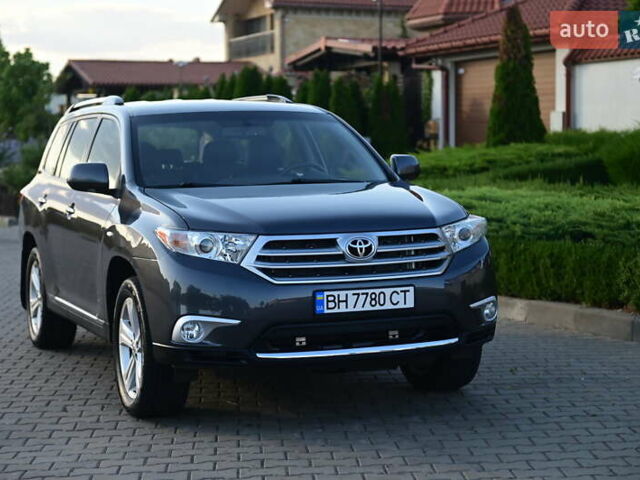Синий Тойота Хайлендер, объемом двигателя 3.5 л и пробегом 241 тыс. км за 18500 $, фото 18 на Automoto.ua