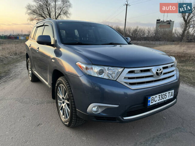 Тойота Хайлендер 2011 в Чернигове на Automoto.ua Синий Тойота Хайлендер, объемом двигателя 3.5 л и пробегом 377 тыс. км за 14800 $, фото 28 на Automoto.ua