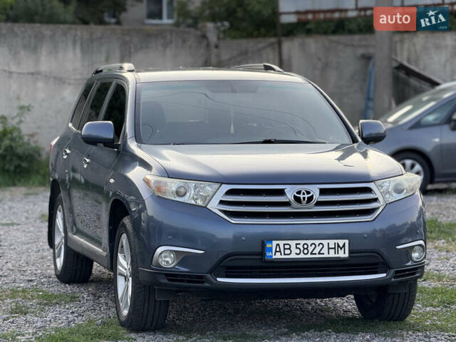 Синій Тойота Хайлендер, об'ємом двигуна 3.5 л та пробігом 173 тис. км за 15700 $, фото 4 на Automoto.ua