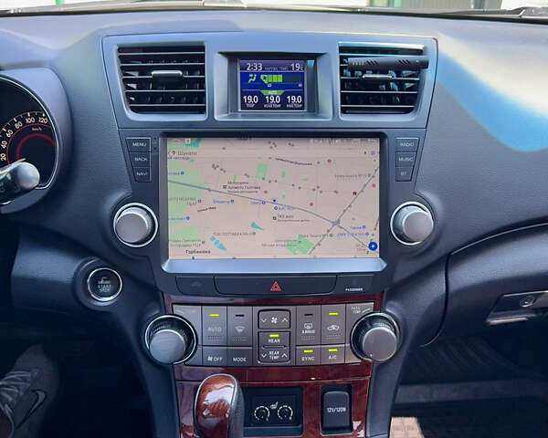 Синій Тойота Хайлендер, об'ємом двигуна 3.46 л та пробігом 221 тис. км за 19000 $, фото 6 на Automoto.ua