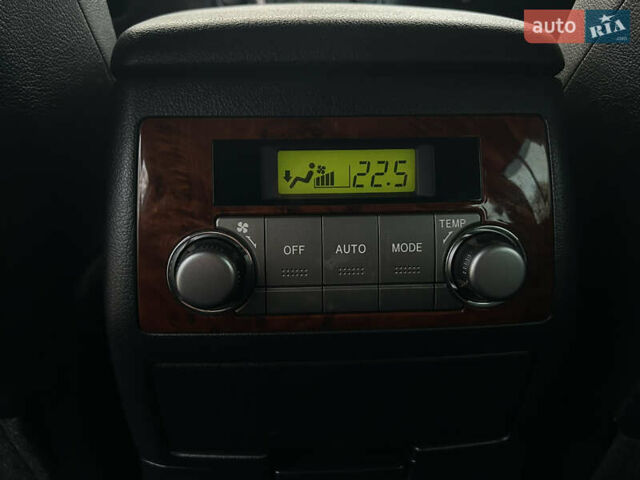 Синій Тойота Хайлендер, об'ємом двигуна 3.5 л та пробігом 238 тис. км за 18999 $, фото 20 на Automoto.ua